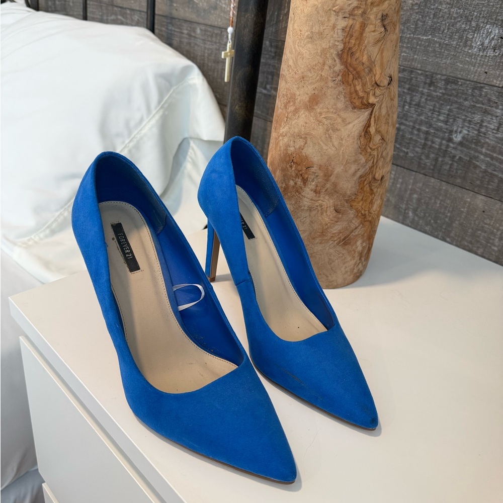 Forever 21 Vibrant Blue Pumps Heels (Size 8) - Picture 3 of 6